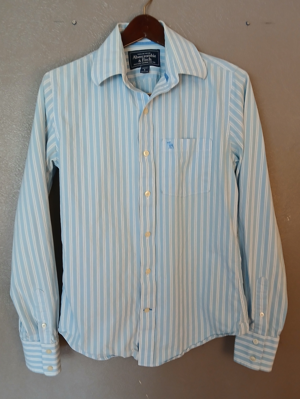 Abercrombie & Fitch Men’s Light Blue Striped Dress Shirt-Small